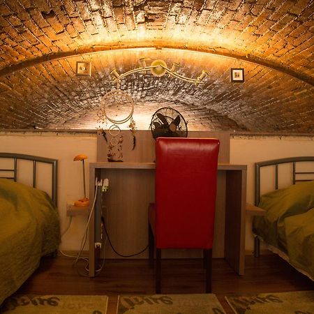 Downtown Studio Oradea Ngoại thất bức ảnh