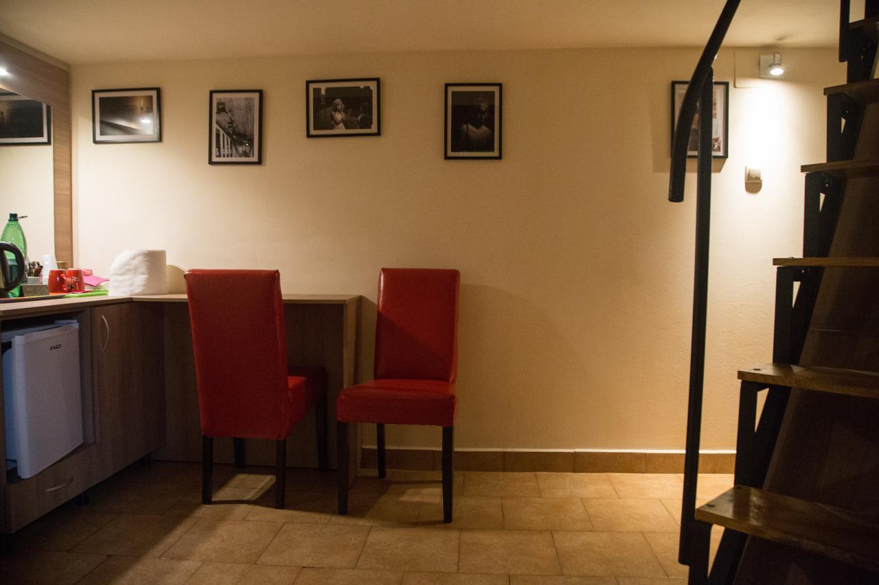 Downtown Studio Oradea Ngoại thất bức ảnh
