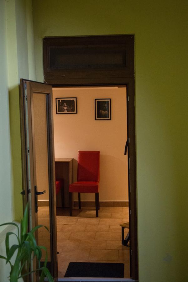 Downtown Studio Oradea Ngoại thất bức ảnh